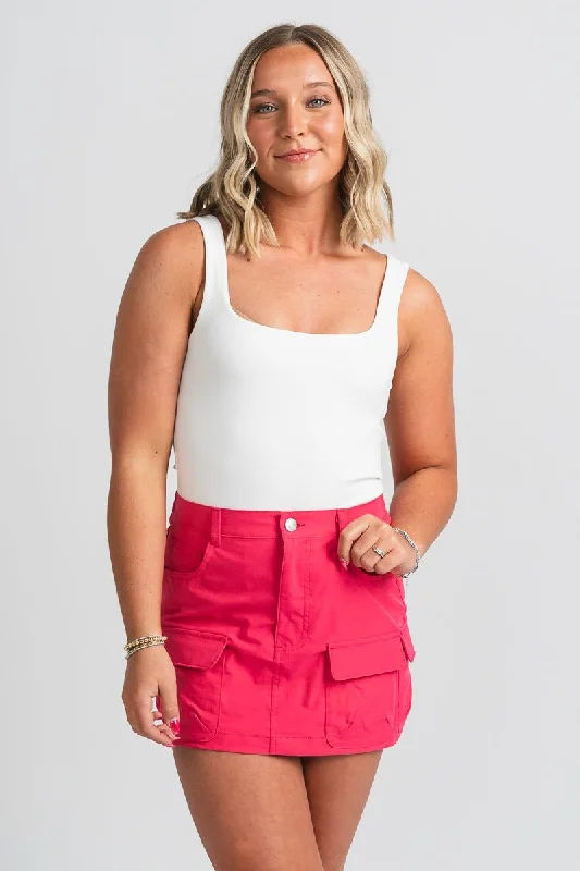 Cargo mini skirt fuchsia